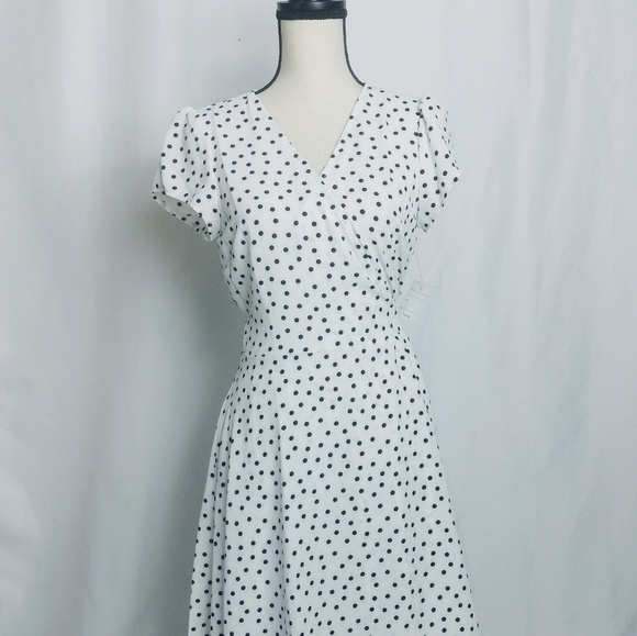 Fun polka dot wrap around dress NWT - Picture 4 of 4